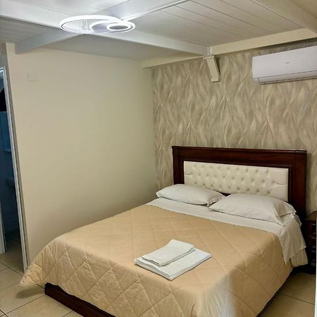 Rooms & Restaurant Il Castagneto กัมปาญา ภายนอก รูปภาพ
