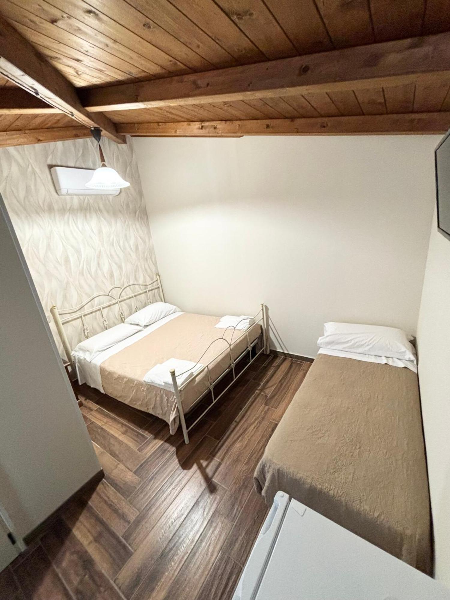 Rooms & Restaurant Il Castagneto กัมปาญา ภายนอก รูปภาพ