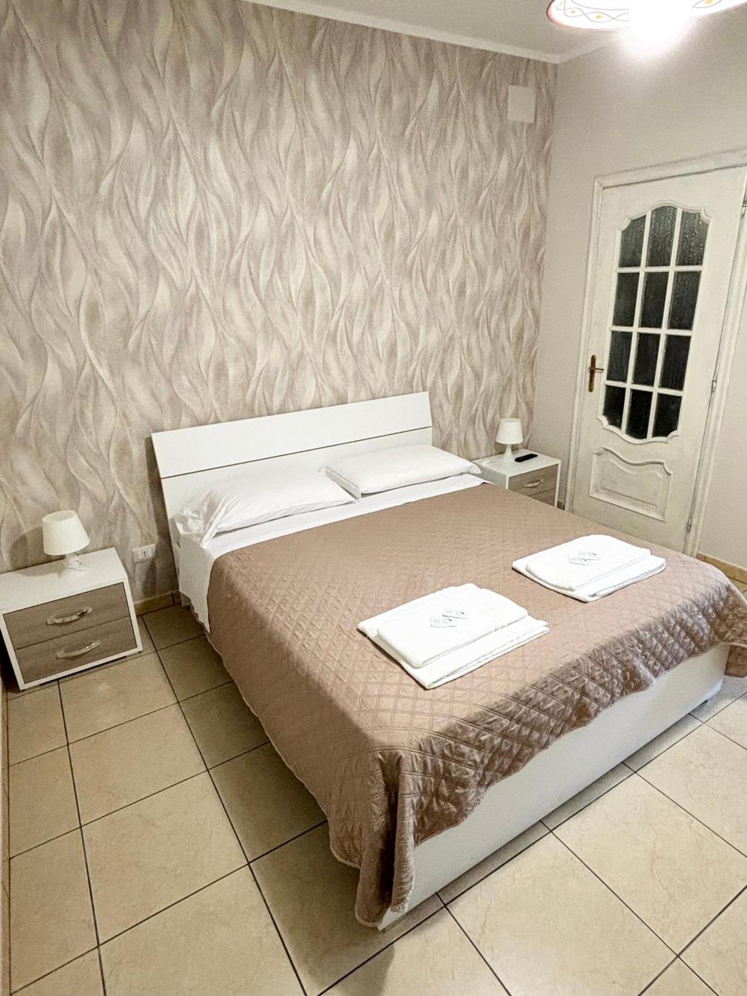Rooms & Restaurant Il Castagneto กัมปาญา ภายนอก รูปภาพ