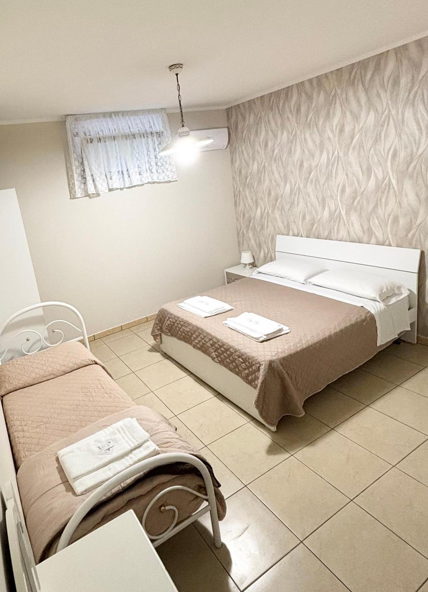 Rooms & Restaurant Il Castagneto กัมปาญา ภายนอก รูปภาพ