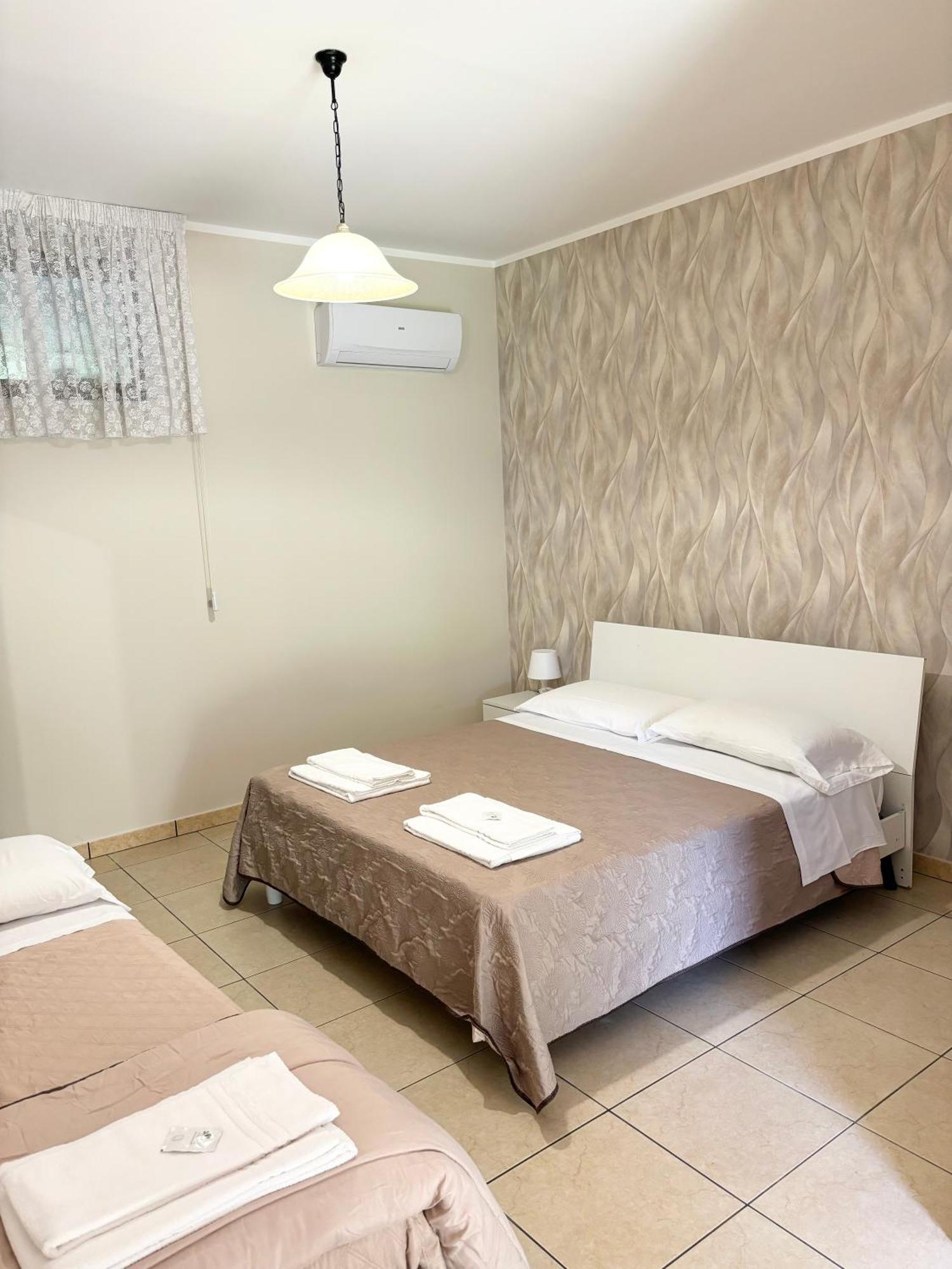 Rooms & Restaurant Il Castagneto กัมปาญา ภายนอก รูปภาพ